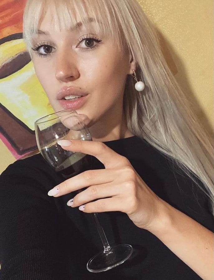 🎥 Аня привлекательная девушка из Пензы цена от 4000 руб